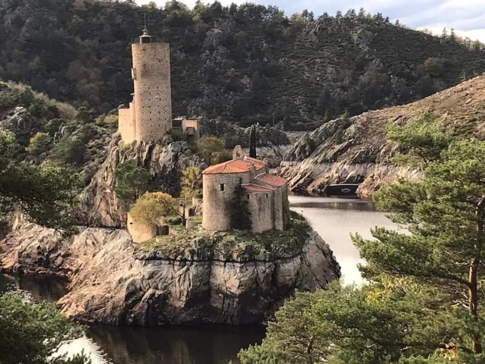La Fortance Paradis Naturel - Proche De La Ville Planfoy エクステリア 写真